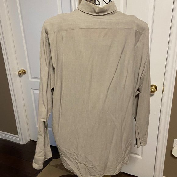 Giorgio Armani Le Collezioni Grey Men's Shirt in Sz XL EUC - Picture 2 of 14
